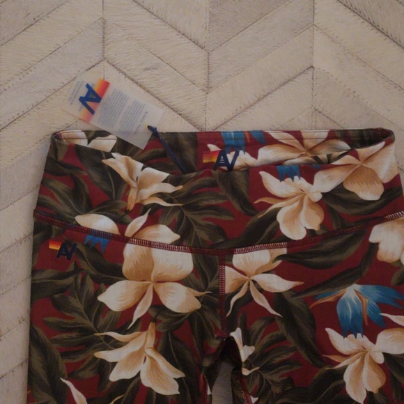 Aviator Nation Kauai Red leggings XS, S, M NWT - Picture 3 of 4